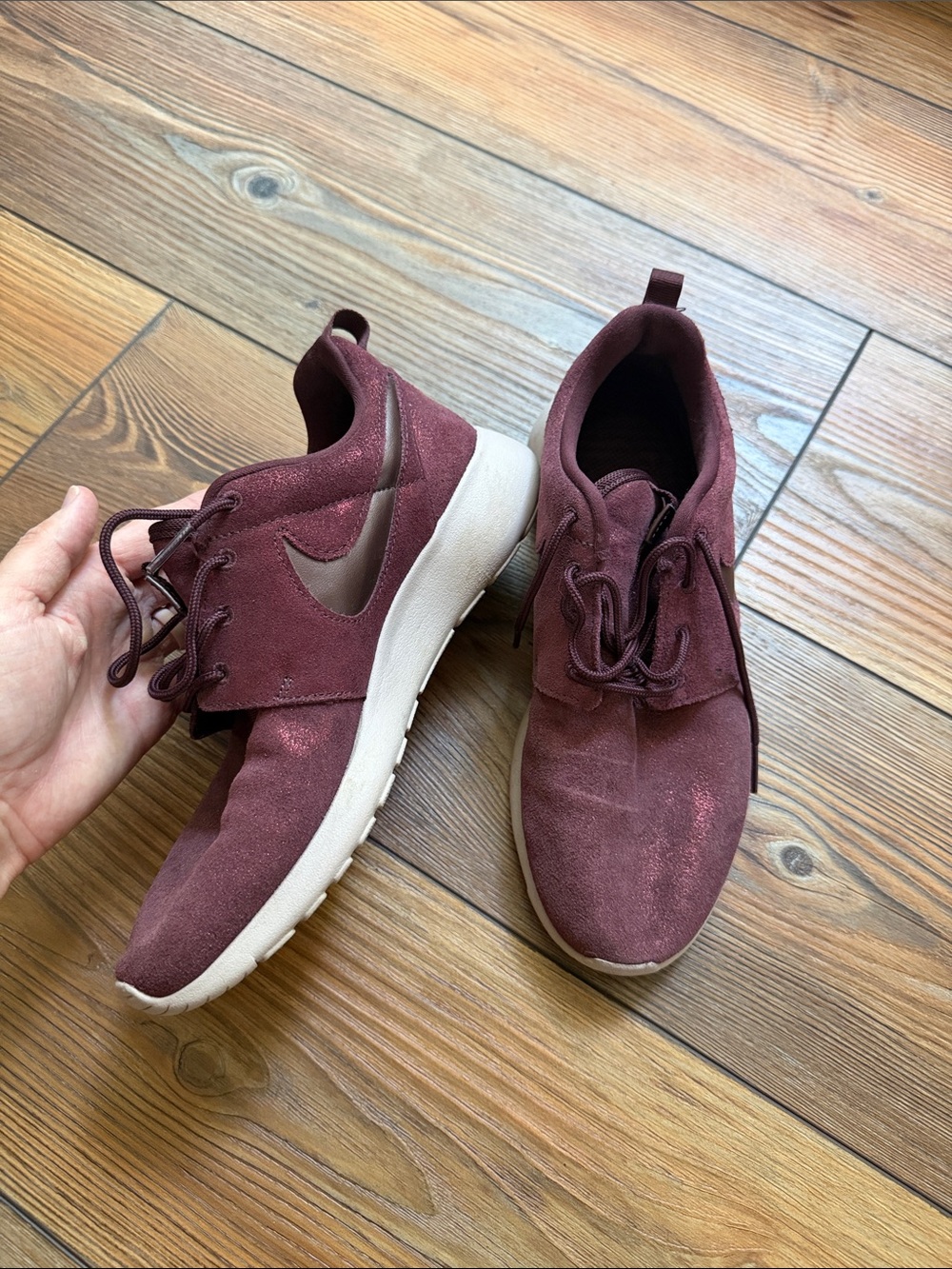 Nike Maroon Tennis Shoes